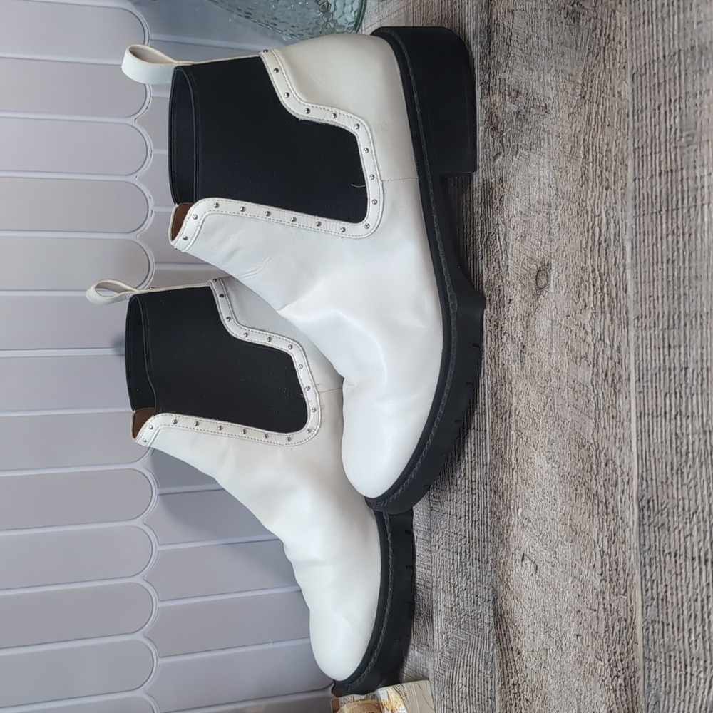 Coach White and Black Leather Boots - Picture 2 of 14